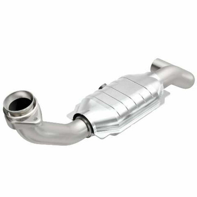 MagnaFlow direct-fit catalytic converter fits 2005-2006 Ford Expedition 5.4L and 05 Expedition driver side 5.4 driver side 5.4 inch inlet/outlet stainless steel Federal EPA complia