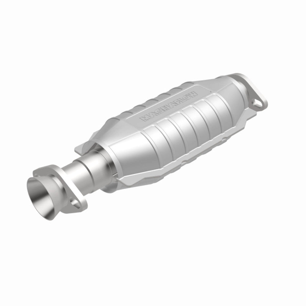 MagnaFlow direct-fit catalytic converter fits 1994-2000 Mitsubishi Montero 3.5L and 1996 Mitsubishi Montero 3.0L 3.5L stainless steel Federal EPA compliant OBDII 93286