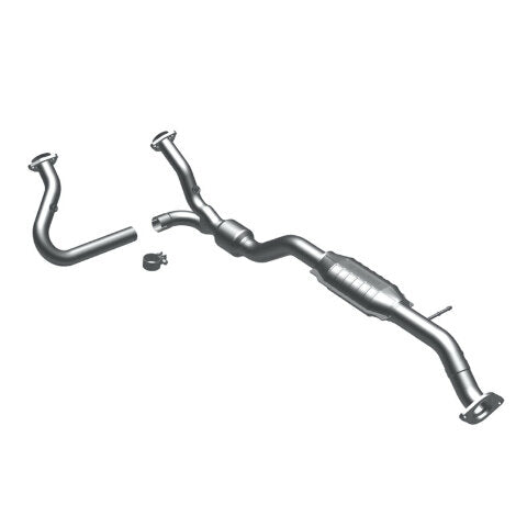 MagnaFlow direct-fit catalytic converter fits 2000-2005 Chevrolet Blazer, 2001-2004 Chevrolet GM S10, and additional vehicles and 2000-2005 GM Blazer 4WD 4.3L stainless steel CARB 