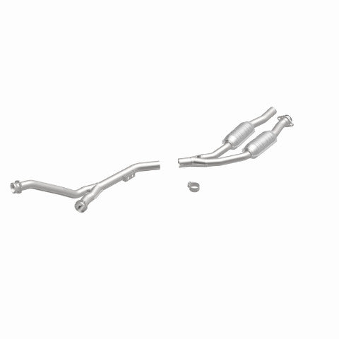 MagnaFlow direct-fit catalytic converter fits 1994-1995 Mercedes-Benz S500, Mercedes-Benz S420, and additional vehicles. Hardware is included to eliminate the hassle of working wit