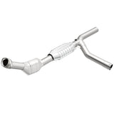 MagnaFlow direct-fit catalytic converter fits 1997-1999 Ford E-150 Econoline 4.6L and 1997-1999 Ford E-150 Econoline Club Wagon 4.6L passenger side stainless steel Federal EPA comp