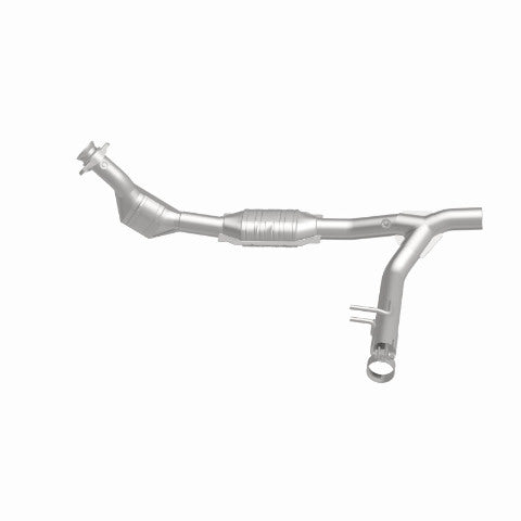 MagnaFlow direct-fit catalytic converter for 1999-2000 Ford F-150 5.4L passenger side stainless steel Federal EPA compliant OBDII 93397