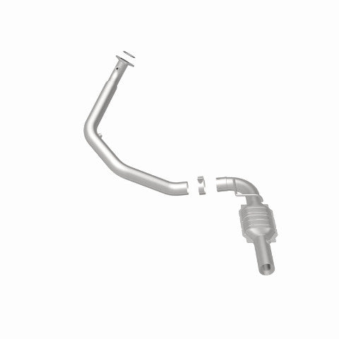 MagnaFlow direct-fit catalytic converter fits 2003-2005 Chevrolet Express 3500, Chevrolet Express 2500, and additional vehicles and 2003-2009 GM 2500/3500 driver side driver side s