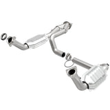 MagnaFlow direct-fit catalytic converter for 1999-2006 GMC Sierra 1500 stainless steel Federal EPA compliant OBDII