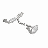 MagnaFlow direct-fit catalytic converter for 1999-2006 GMC Sierra 1500 stainless steel Federal EPA compliant OBDII