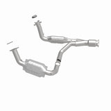MagnaFlow direct-fit catalytic converter fits 2006-2009 Chevrolet Trailblazer, 2007-2009 GMC Envoy, and additional vehicles and 2006-2009 TB/Envoy 5.3/6.0 5.3 inch inlet/outlet sta