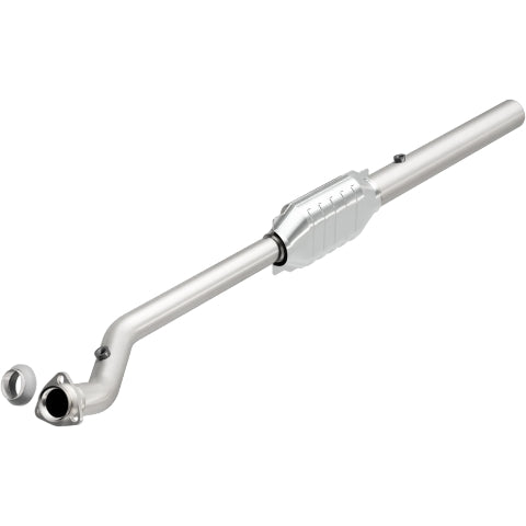 MagnaFlow direct-fit catalytic converter fits 1996-1999 Chevrolet Express 3500, Chevrolet Express 1500, and additional vehicles. Avoid potential exhaust leaks by using the included