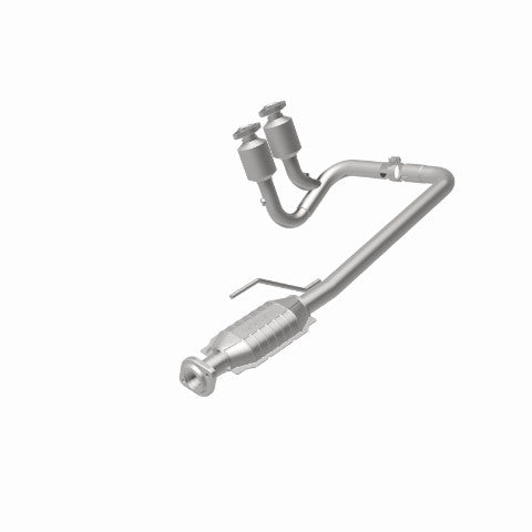 MagnaFlow direct-fit catalytic converter for 2004-2006 Jeep Wrangler 4 inch inlet/outlet stainless steel Federal EPA compliant OBDII 93649