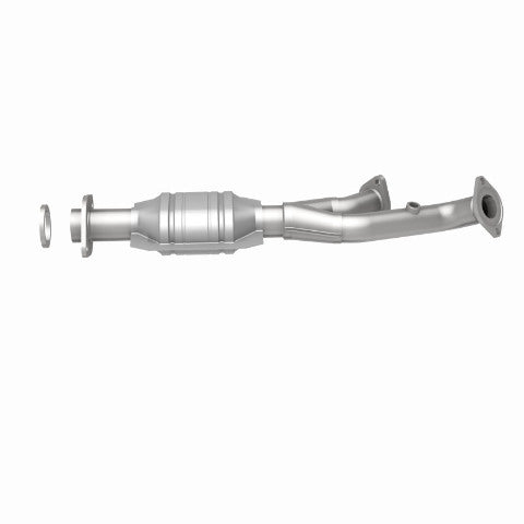 MagnaFlow direct-fit catalytic converter for 2003-2004 Toyota 4Runner 4.7 inch inlet/outlet stainless steel Federal EPA compliant OBDII 93655