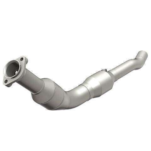 MagnaFlow direct-fit catalytic converter fits 2005-2009 Land Rover LR3 and 2006-2009 Land Rover Range Rover Sport. Hardware is included to eliminate the hassle of working with corr