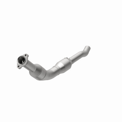MagnaFlow direct-fit catalytic converter fits 2005-2009 Land Rover LR3 and 2006-2009 Land Rover Range Rover Sport. Hardware is included to eliminate the hassle of working with corr