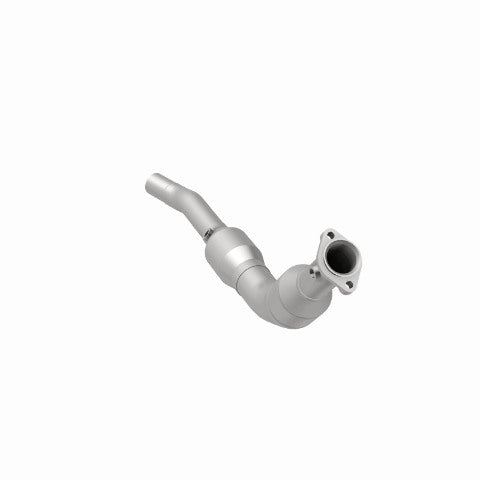 MagnaFlow direct-fit catalytic converter fits 2005-2009 Land Rover LR3 and 2006-2009 Land Rover Range Rover Sport. Hardware is included to eliminate the hassle of working with corr