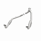 MagnaFlow direct-fit catalytic converter fits 1994-1995 Land Rover Defender 90, Land Rover Discovery, and additional vehicles. Hardware is included to eliminate the hassle of worki