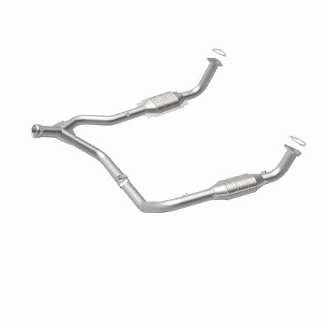 MagnaFlow direct-fit catalytic converter fits 1996-2002 Land Rover Range Rover HSE 4.6L and 1996-2000 Land Rover Range Rover 4.0L stainless steel Federal EPA compliant OBDII 93694