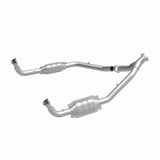 MagnaFlow direct-fit catalytic converter fits 1994-1995 Land Rover Defender 90, Land Rover Discovery, and additional vehicles. Hardware is included to eliminate the hassle of worki