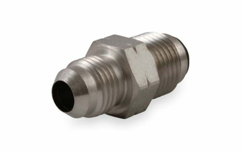 Earls -6 AN Male to 18mm x 1.50 Male - 961956ERL