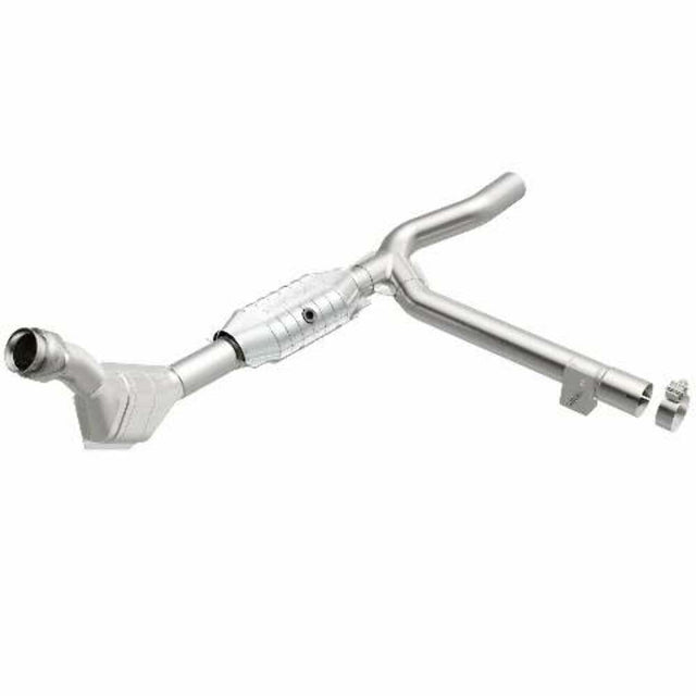 MagnaFlow direct-fit catalytic converter for 1999-2000 Ford F-150 4.2L stainless steel Federal EPA compliant OBDII 93393