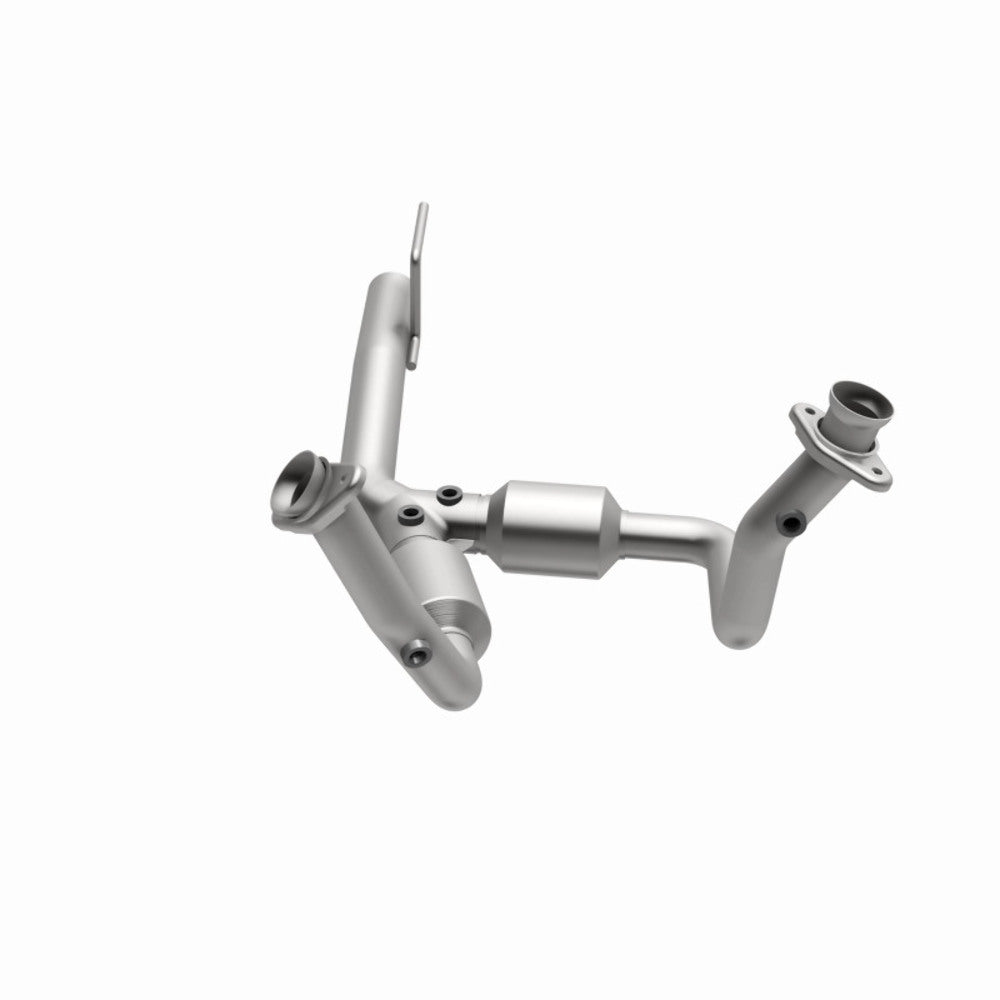 MagnaFlow direct-fit catalytic converter for 1999-2001 Jeep Cherokee 4.7 inch inlet/outlet stainless steel CARB compliant OBDII 49494