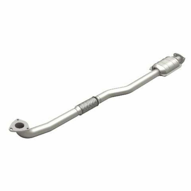 MagnaFlow direct-fit catalytic converter fits 1999-2002 Daewoo Leganza 2.2L stainless steel CARB compliant OBDII 51619