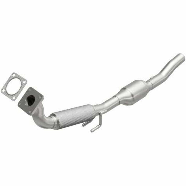 MagnaFlow direct-fit catalytic converter for 1999-2003 VW Golf 2.0L stainless steel CARB compliant OBDII 51526