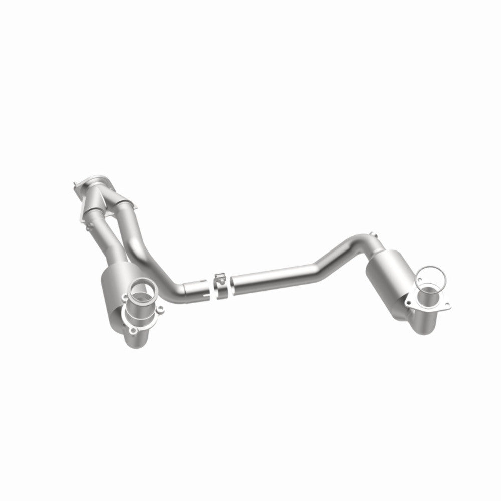 MagnaFlow direct-fit catalytic converter for 1999-2003 Chevy Silverado 1500 stainless steel CARB compliant 4451419