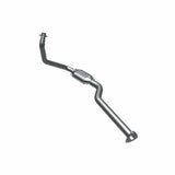MagnaFlow direct-fit catalytic converter fits 1996-1999 Chevrolet Express 1500, Chevrolet Express 2500, and additional vehicles. Hardware is included to eliminate the hassle of wor