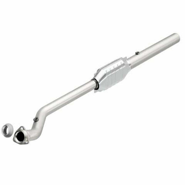MagnaFlow direct-fit catalytic converter fits 1996-1999 Chevrolet Express 3500, Chevrolet Express 1500, and additional vehicles. Avoid potential exhaust leaks by using the included