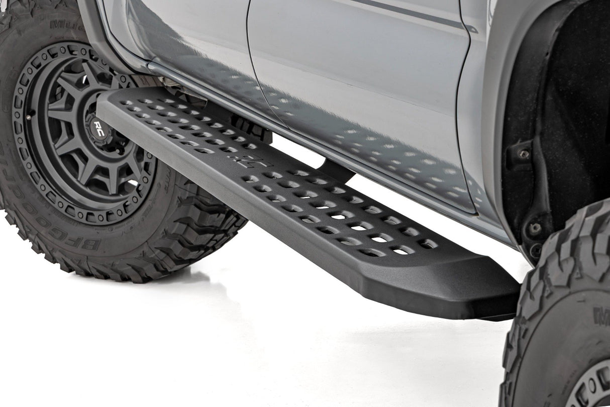 Running boards for 2016-2023 Toyota Tacoma by Rough Country
