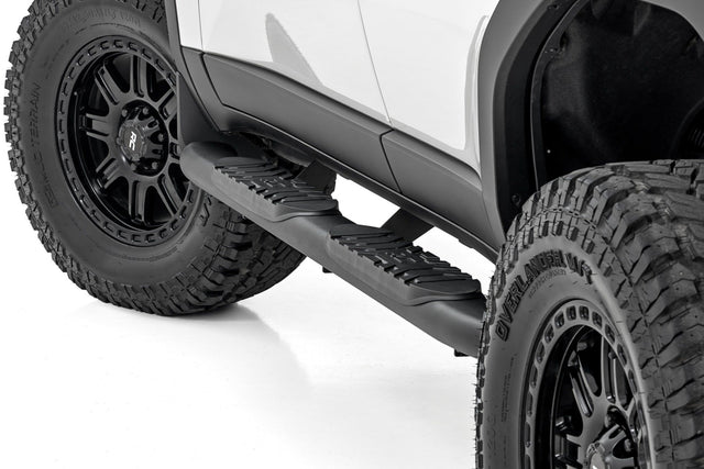 Side steps for 2024-2025 Toyota by Rough Country