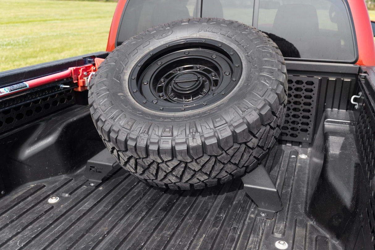 Tire carrier by Rough Country