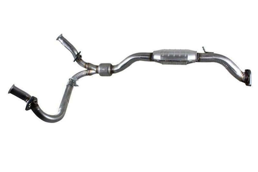 direct-fit catalytic converter fits 2001-2003 Chevy S10 4.3L V6 and 2000-2005 Chevy Blazer 4.3L V6 rear front Federal EPA with gaskets Schultz
