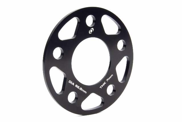 Dinan Spacers; 66.5mm CB - 7mm Thick - D210-2025