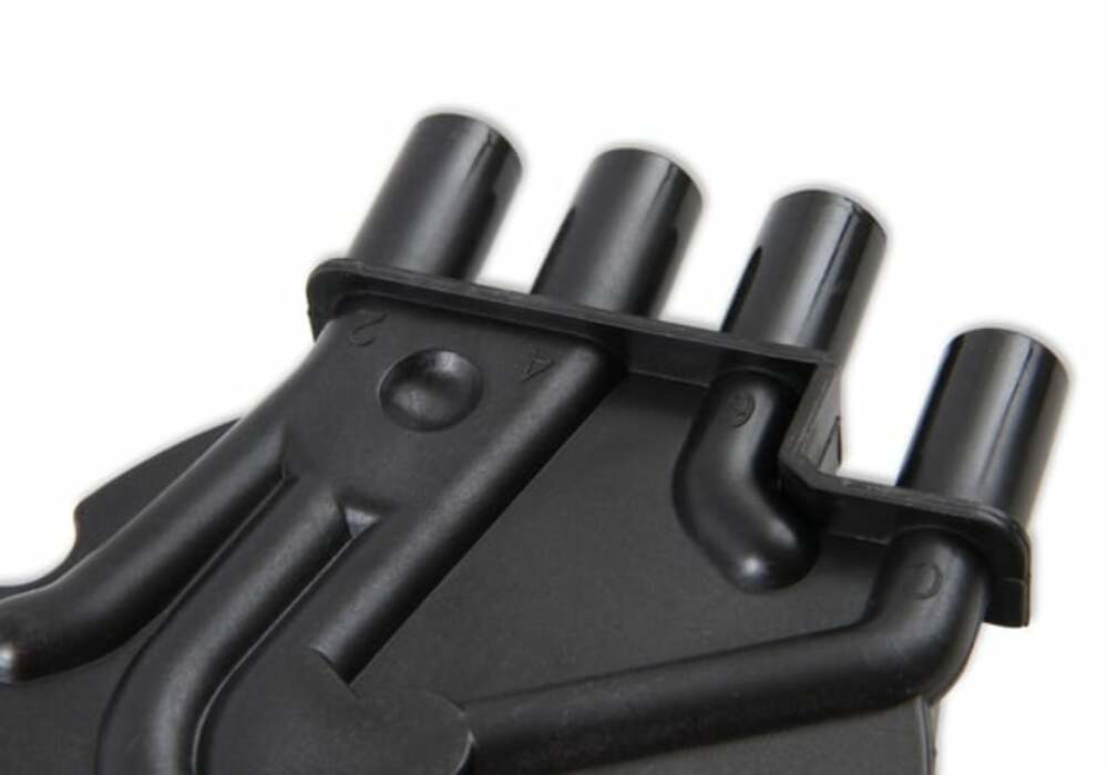 Distributor Cap for 1996-2003 Chevy Silverado V6 black