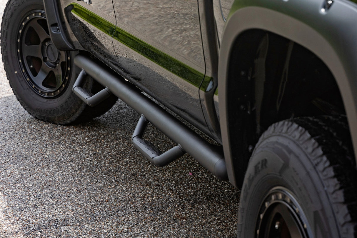 Nerf Steps - Cab Length - CrewMax - 5'7" Bed - Toyota Tundra 2WD/4WD (07-21)
