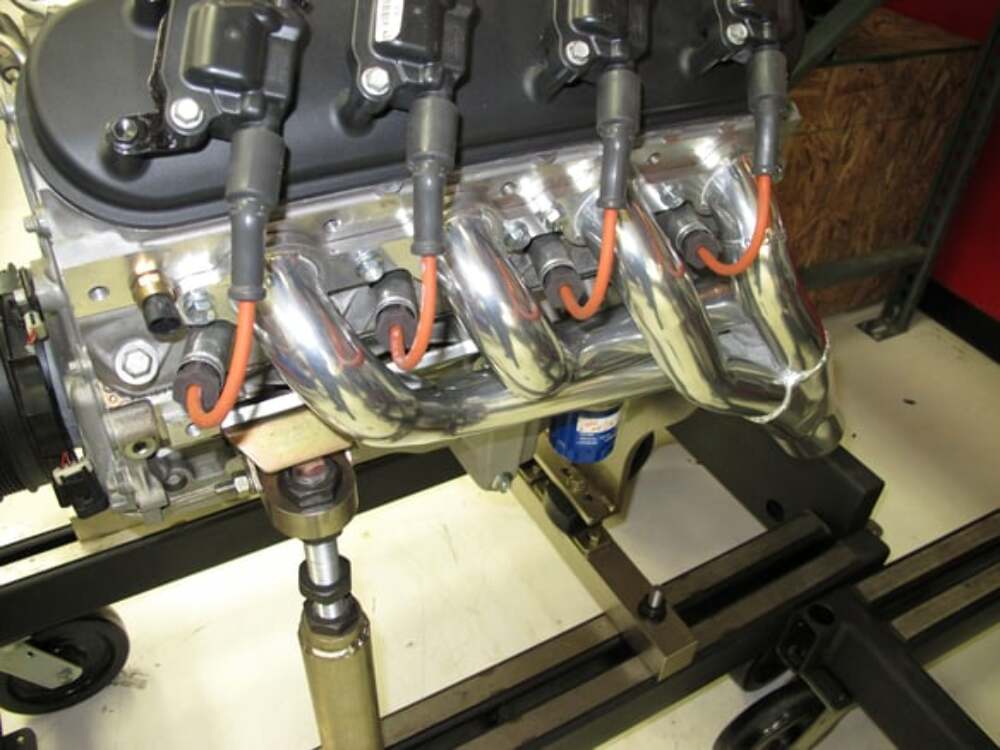 Hooker Fits 1970-1974 GM LS 2nd Gen Tube Size 1-7/8 Mid-Length Header-Ceramic 2472-1HKR