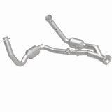 MagnaFlow direct-fit catalytic converter fits Fits 2006 Jeep Commander Compliant stainless steel CARB compliant