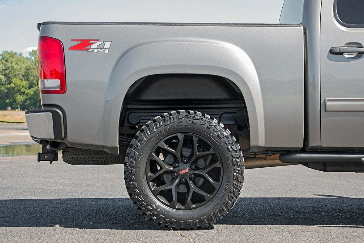 Lift kit for 2007-2013 Chevy Sierra 1500 by Rough Country