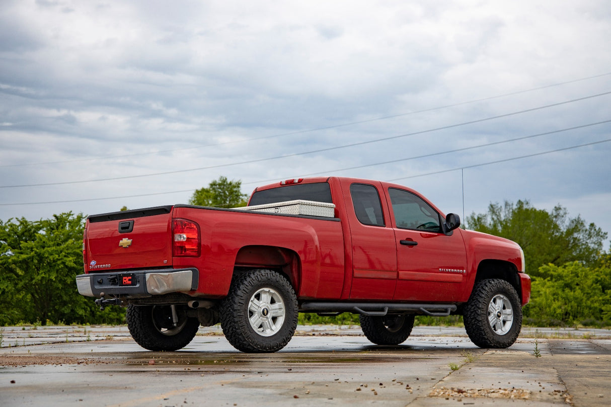 Lift kit for 2007-2013 Chevy Sierra 1500 by Rough Country
