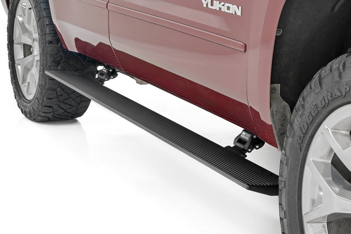 Running boards for Chevy Tahoe by Rough Country