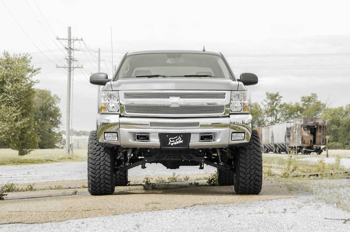 Fits Chevy/GMC 1500 (07-13) 7.5 Inch Lift Kit; M1 Struts/M1; 26440