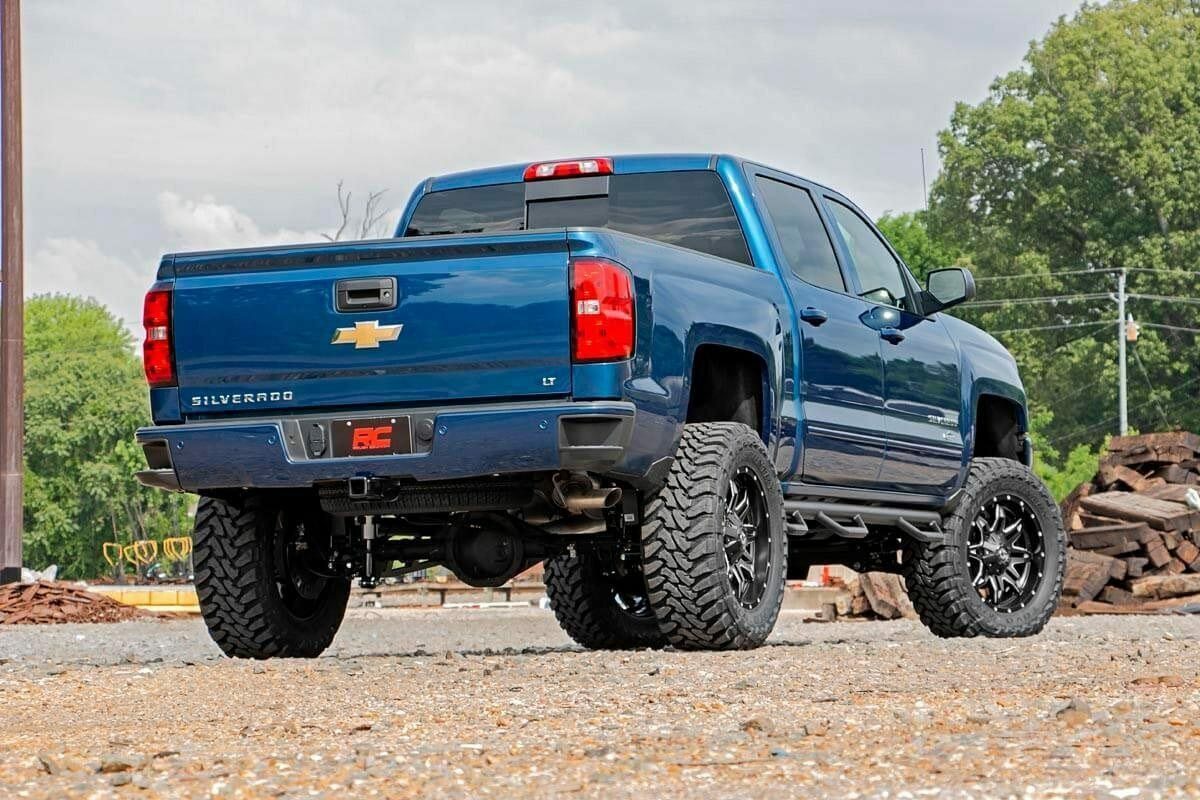 Lift kit for Chevy by Rough Country