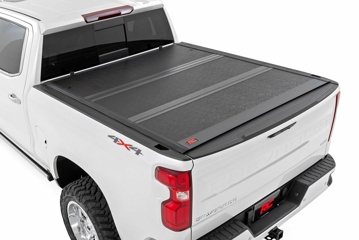 Fits Chevy/GMC 1500 (19-24) Hard Low Profile Bed Cover; 6'7" Bed; 47120650B