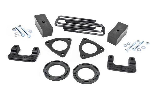 Leveling kit for 2007-2018 Chevy Silverado 1500 by Rough Country