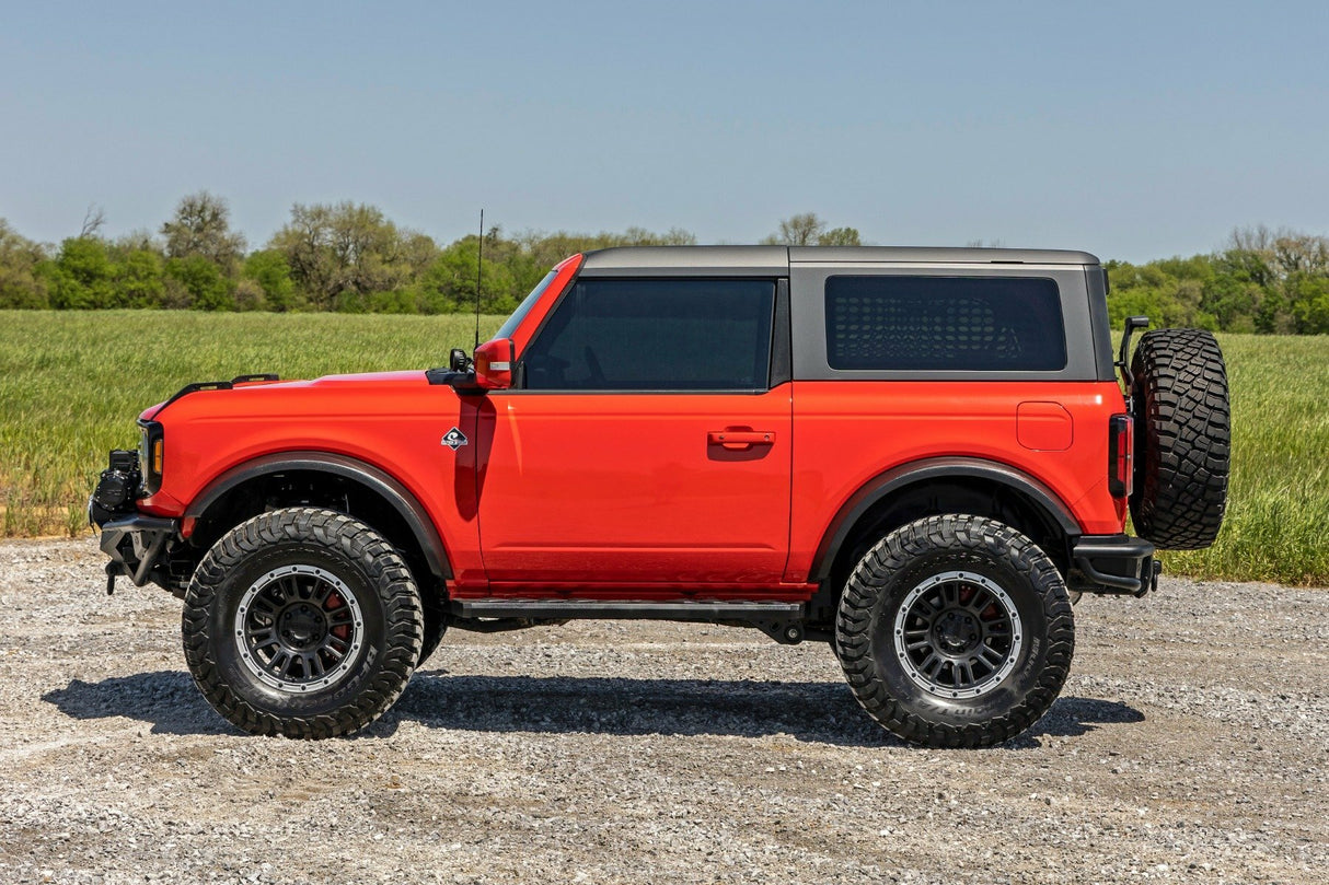 Running boards for Ford Bronco by Rough Country