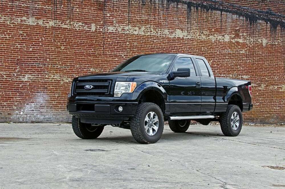 Lift kit for 2009-2010 Ford F-150 by Rough Country