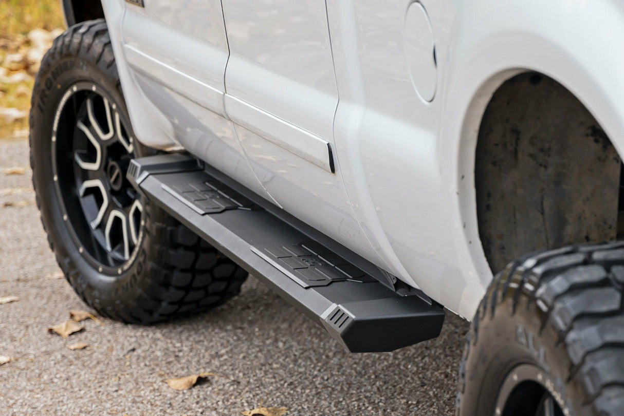 Running boards for Ford F-250 by Rough Country