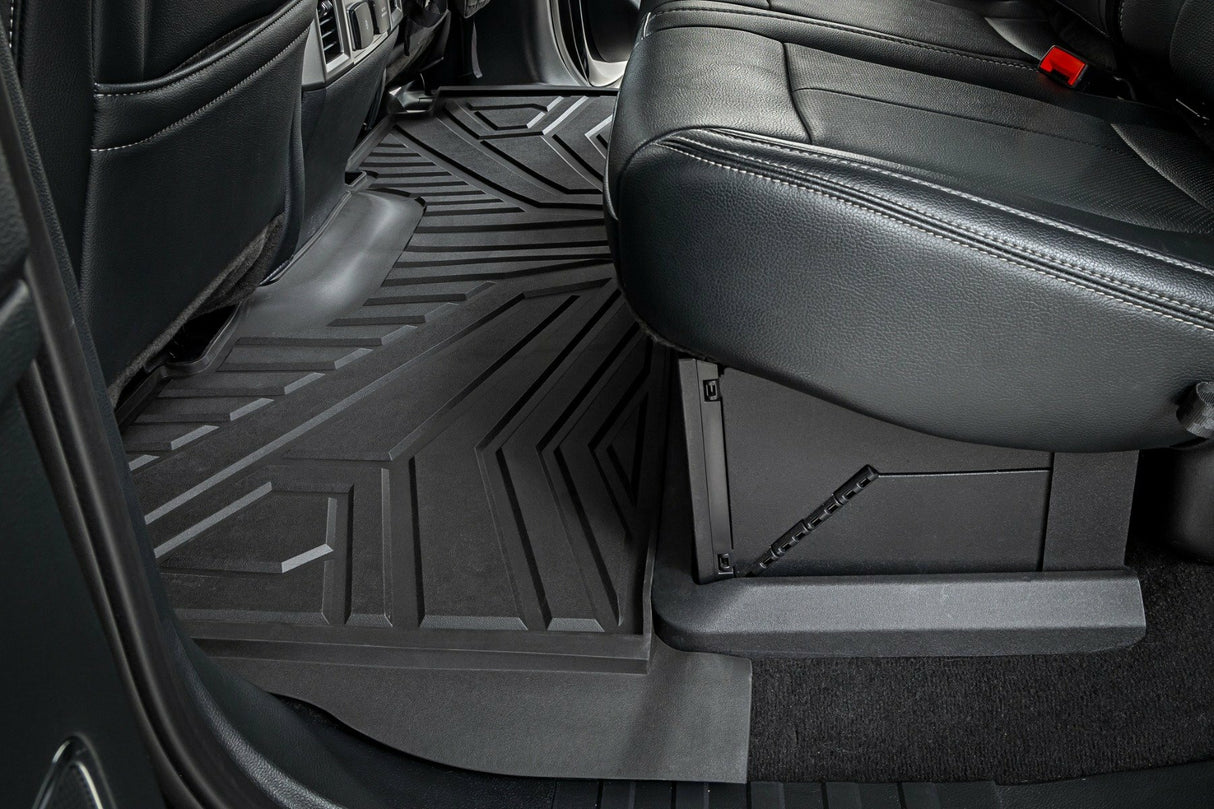 Floor mats for Ford F-250 by Rough Country
