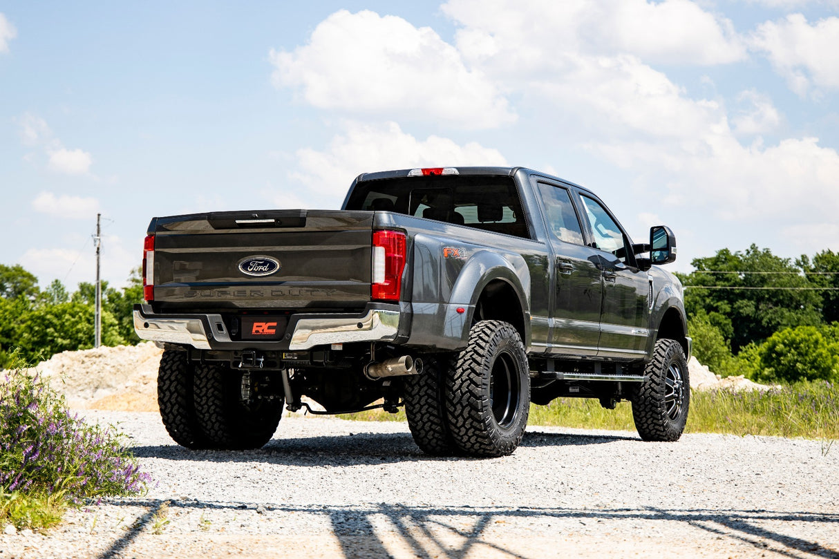 Lift kit for 2017-2022 Ford F-350 by Rough Country