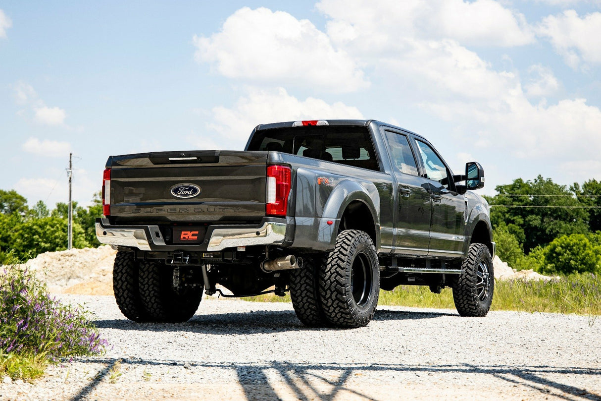 Fits Ford F-350 Super Duty 4WD (2017-2022) 4.5 Inch Lift Kit; Dually; M1; 55940
