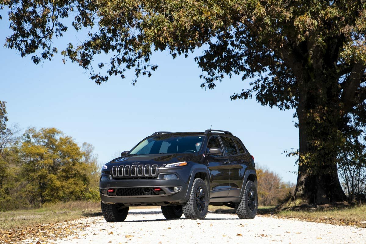 Leveling lift kit for 2014-2023 Jeep Cherokee by Rough Country
